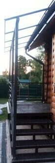 металлический каркас крыльца
